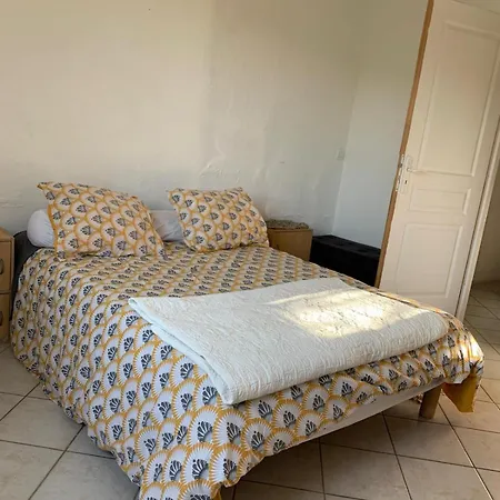 Petite Maison De Village 21 Chemin Des Charbonniers Fontienne